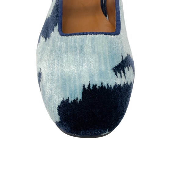 LE MONDE BERYL NAVY / LIGHT BLUE HANDMADE VELVET MARY JANE FLATS - Picture 5 of 7
